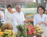 พ่อเมืองสุราษฎร์ธานี นำชาวจังหวัดสุราษฎร์ธานีร่วมพิธีบวงสรวง ... พารามิเตอร์รูปภาพ 12