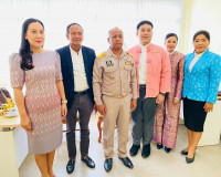 รองผู้ว่าราชการจังหวัดสุราษฎร์ธานี เป็นประธานในพิธีเปิดงานปร ... พารามิเตอร์รูปภาพ 3