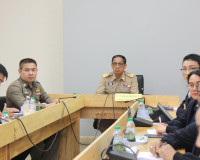 จังหวัดสุราษฎร์ธานีร่วมประชุมศูนย์ปฏิบัติการติดตามเร่งรัดการ ... พารามิเตอร์รูปภาพ 9