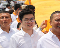 พ่อเมืองสุราษฎร์ธานีนำข้าราชการและประชาชนร่วมขบวนแห่ผ้าพระบฏ ... พารามิเตอร์รูปภาพ 8