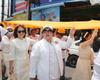 พ่อเมืองสุราษฎร์ธานีนำข้าราชการและประชาชนร่วมขบวนแห่ผ้าพระบฏ ... พารามิเตอร์รูปภาพ 15