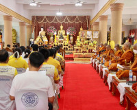 รองผู้ว่าราชการจังหวัดสุราษฎร์ธานี เป็นประธานในพิธีเจริญพระพ ... พารามิเตอร์รูปภาพ 8