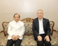 รองผู้ว่าราชการจังหวัดสุราษฎร์ธานี ให้การต้อนรับนายบุญส่ง น้ ... พารามิเตอร์รูปภาพ 1