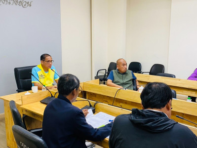 รองผู้ว่าราชการจังหวัดสุราษฎร์ธานี เป็นประธานในการประชุมคณะก ... พารามิเตอร์รูปภาพ 1