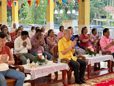 รองผู้ว่าราชการจังหวัดสุราษฎร์ธานี เป็นประธานทอดผ้าป่าสามัคค ... พารามิเตอร์รูปภาพ 1