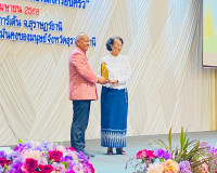 รองผู้ว่าราชการจังหวัดสุราษฎร์ธานี เป็นประธานพิธีเปิดงานวันผ ... พารามิเตอร์รูปภาพ 30