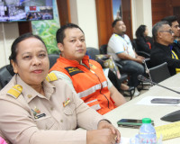 รองผู้ว่าราชการจังหวัดสุราษฎร์ธานี ร่วมการประชุมกองบัญชาการป ... พารามิเตอร์รูปภาพ 17