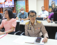 รองผู้ว่าราชการจังหวัดสุราษฎร์ธานี ร่วมการประชุมกองบัญชาการป ... พารามิเตอร์รูปภาพ 30