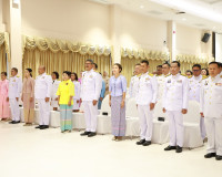 จังหวัดสุราษฎร์ธานี จัดพิธีมอบแบบลายผ้าพระราชทาน &quot;ลายสิริราช ... พารามิเตอร์รูปภาพ 19
