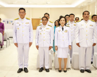 จังหวัดสุราษฎร์ธานี จัดพิธีมอบแบบลายผ้าพระราชทาน &quot;ลายสิริราช ... พารามิเตอร์รูปภาพ 20