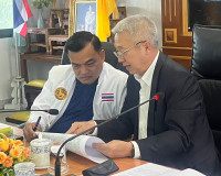 รองผู้ว่าราชการจังหวัดสุราษฎร์ธานี เป็นประธานประชุมเพื่อปรึก ... พารามิเตอร์รูปภาพ 4