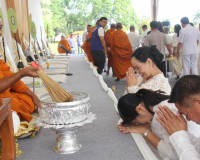 จังหวัดสุราษฎร์ธานีจัดพิธีบวงสรวงศาลหลักเมือง ส่งเสริมประเพณ ... พารามิเตอร์รูปภาพ 17