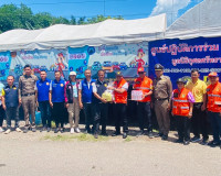 รองผู้ว่าราชการจังหวัดสุราษฎร์ธานี พร้อมด้วย หัวหน้าส่วนราชก ... พารามิเตอร์รูปภาพ 5
