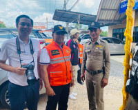 รองผู้ว่าราชการจังหวัดสุราษฎร์ธานี พร้อมด้วย หัวหน้าส่วนราชก ... พารามิเตอร์รูปภาพ 12