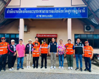 รองผู้ว่าราชการจังหวัดสุราษฎร์ธานี พร้อมด้วย หัวหน้าส่วนราชก ... พารามิเตอร์รูปภาพ 13