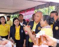 รองผู้ว่าราชการจังหวัดสุราษฎร์ธานี ให้การต้อนรับนายพิพัฒน์ ร ... พารามิเตอร์รูปภาพ 11