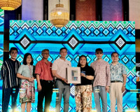ผู้ว่าฯ สุราษฎร์ธานี เปิดงาน “ลายผ้าประจำอำเภอเกาะสมุย SAMUI ... พารามิเตอร์รูปภาพ 1