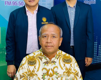 รองผู้ว่าราชการจังหวัดสุราษฎร์ธานี ให้สัมภาษณ์สดรายการ “แหลง ... พารามิเตอร์รูปภาพ 6
