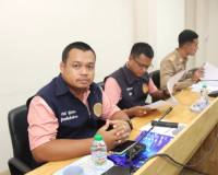 จังหวัดสุราษฎร์ธานีประชุมพิจารณาให้ความช่วยเหลือผู้ประสบภัยพ ... พารามิเตอร์รูปภาพ 8