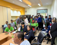 รองผู้ว่าราชการจังหวัดฯ ร่วมประชุมกับสมาพันธ์คนไร้ที่ดินทำกิ ... พารามิเตอร์รูปภาพ 2