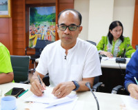 รองผู้ว่าราชการจังหวัดสุราษฎร์ธานี เป็นประธานประชุมคณะกรรมกา ... พารามิเตอร์รูปภาพ 4