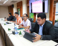 จังหวัดสุราษฎร์ธานีประชุมติดตามผลการดำเนินแผนงาน/โครงการของก ... พารามิเตอร์รูปภาพ 6