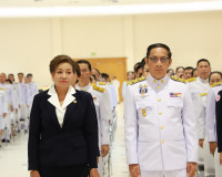 จังหวัดสุราษฎร์ธานี จัดพิธีวางพวงมาลา น้อมรำลึกในพระมหากรุณา ... พารามิเตอร์รูปภาพ 7