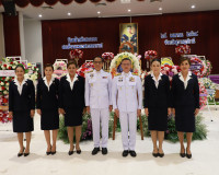 จังหวัดสุราษฎร์ธานี จัดพิธีวางพวงมาลา น้อมรำลึกในพระมหากรุณา ... พารามิเตอร์รูปภาพ 10