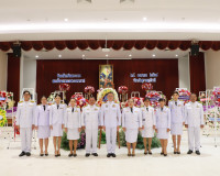 จังหวัดสุราษฎร์ธานี จัดพิธีวางพวงมาลา น้อมรำลึกในพระมหากรุณา ... พารามิเตอร์รูปภาพ 13
