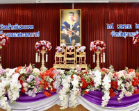 จังหวัดสุราษฎร์ธานี จัดพิธีวางพวงมาลา น้อมรำลึกในพระมหากรุณา ... พารามิเตอร์รูปภาพ 15