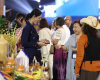 รองผู้ว่าราชการจังหวัดสุราษฎร์ธานี เข้าร่วมงาน MICE Day 2025 ... พารามิเตอร์รูปภาพ 7