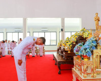 ข้าราชการและประชาชนจังหวัดสุราษฎร์ธานีพร้อมใจร่วมพิธีเจริญพร ... พารามิเตอร์รูปภาพ 2