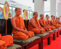ข้าราชการและประชาชนจังหวัดสุราษฎร์ธานีพร้อมใจร่วมพิธีเจริญพร ... พารามิเตอร์รูปภาพ 14