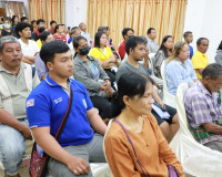 จังหวัดสุราษฎร์ธานี มอบโฉนดที่ดินตามโครงการ&quot;มอบโฉนดที่ดินทั่ ... พารามิเตอร์รูปภาพ 7