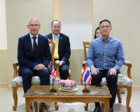 เอกอัครราชทูตสหราชอาณาจักรประจำประเทศไทย และคณะ เยี่ยมคารวะผ ... พารามิเตอร์รูปภาพ 1