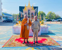 รองผู้ว่าราชการจังหวัดสุราษฎร์ธานี เป็นประธานในพิธีสักการะสิ ... พารามิเตอร์รูปภาพ 14