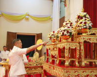 ผู้ว่าฯ สุราษฎร์ธานี นำประชาชนพร้อมใจร่วมกิจกรรมเวียนเทียน เ ... พารามิเตอร์รูปภาพ 1