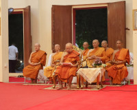 ผู้ว่าฯ สุราษฎร์ธานี นำประชาชนพร้อมใจร่วมกิจกรรมเวียนเทียน เ ... พารามิเตอร์รูปภาพ 7
