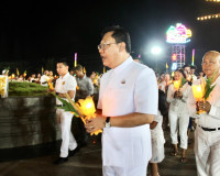 รองผู้ว่าราชการจังหวัดฯ เป็นประธานในพิธีเวียนเทียนเนื่องในวั ... พารามิเตอร์รูปภาพ 19