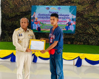 รองผู้ว่าราชการจังหวัดสุราษฎร์ธานี ประธานในพิธีปิดและมอบวุฒิ ... พารามิเตอร์รูปภาพ 5