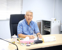 รองผู้ว่าราชการจังหวัดสุราษฎร์ธานีเป็นประธานการประชุมคณะกรรม ... พารามิเตอร์รูปภาพ 1