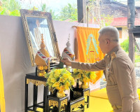รองผู้ว่าราชการจังหวัดสุราษฎร์ธานี เป็นประธานในพิธีมอบสิ่งขอ ... พารามิเตอร์รูปภาพ 1