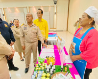 รองผู้ว่าราชการจังหวัดสุราษฎร์ธานี เป็นประธานกล่าวเปิดโครงกา ... พารามิเตอร์รูปภาพ 11
