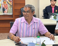 รองผู้ว่าราชการจังหวัดสุราษฎร์ธานี เป็นประธานการประชุมคณะกรร ... พารามิเตอร์รูปภาพ 2