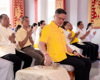 จังหวัดสุราษฎร์ธานีจัดพิธีเจริญพระพุทธมนต์ถวายพระพรชัยมงคลแด ... พารามิเตอร์รูปภาพ 1