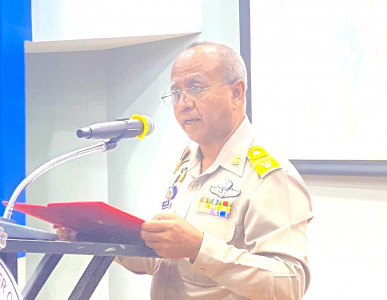 รองผู้ว่าราชการจังหวัดสุราษฎร์ธานี เป็นประธานมอบประกาศเกียรต ... พารามิเตอร์รูปภาพ 1