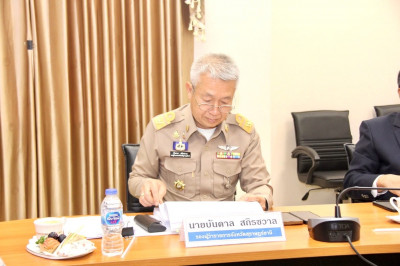 รองผู้ว่าราชการจังหวัดสุราษฎร์ธานี ในฐานะอนุกรรมการขับเคลื่อ ... พารามิเตอร์รูปภาพ 1