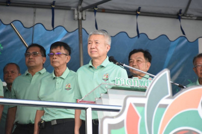 รองผู้ว่าราชการจังหวัดสุราษฎร์ธานี เป็นประธานในพิธีปิดการแข่ ... พารามิเตอร์รูปภาพ 1