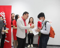 รองผู้ว่าราชการจังหวัดฯ ร่วมกิจกรรมต้อนรับเที่ยวบินปฐมฤกษ์ แ ... พารามิเตอร์รูปภาพ 5