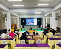 รองผู้ว่าราชการจังหวัดสุราษฎร์ธานี เป็นประธานการประชุมเลือกผ ... พารามิเตอร์รูปภาพ 10